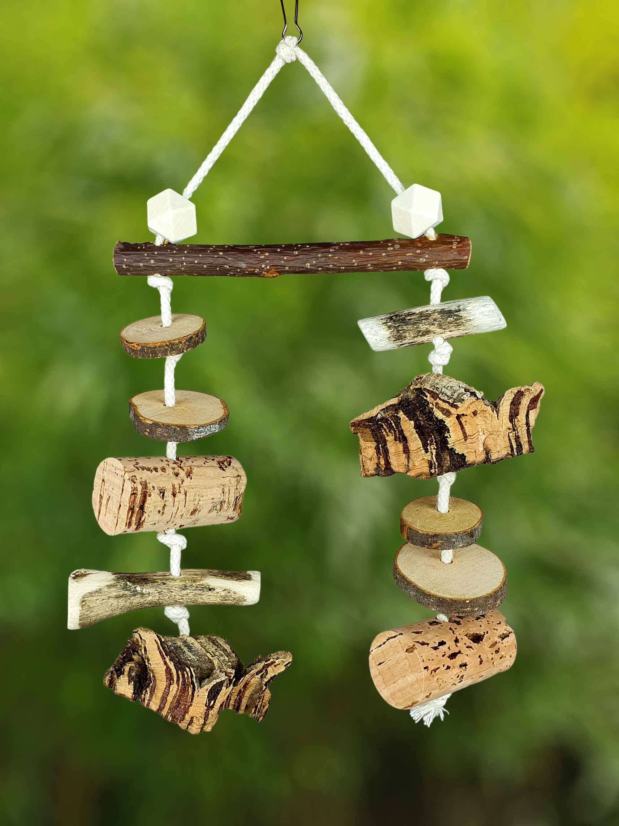 Vogel-Spielzeug / Schaukel-Mobile unbehandeltes Natur-Holz & Korkrinde zum Knabbern / Natürliches Schredder-Spielzeug Käfig-Zubehör Wellensittich Nager