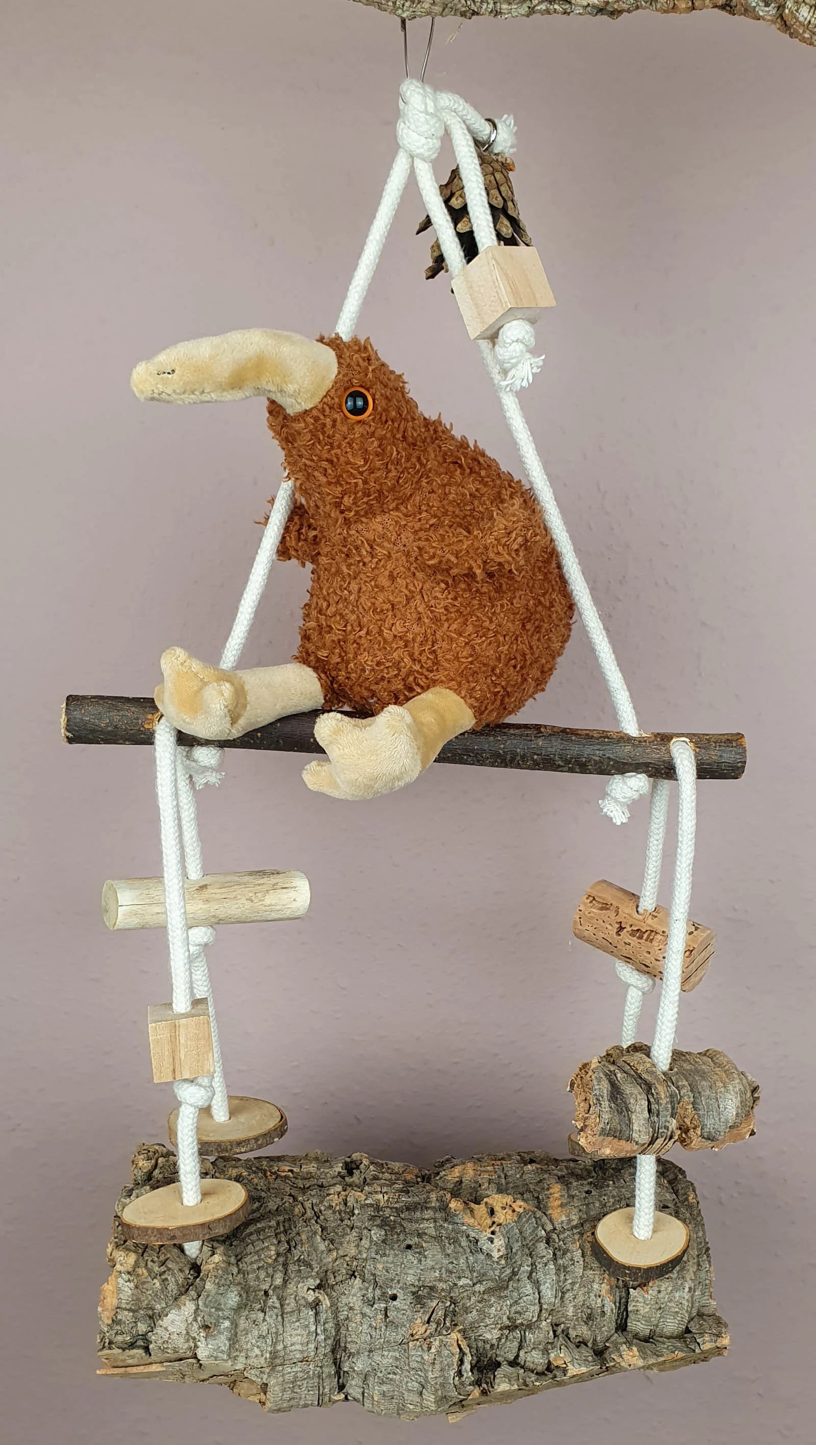 Vogel-Schaukel Kork Sitzbrett mit Natur-Holz Sitzstange & unbehandelter Knabber-Spaß / Käfig-Zubehör Voliere Freiflug Wellensittich Nager Maus