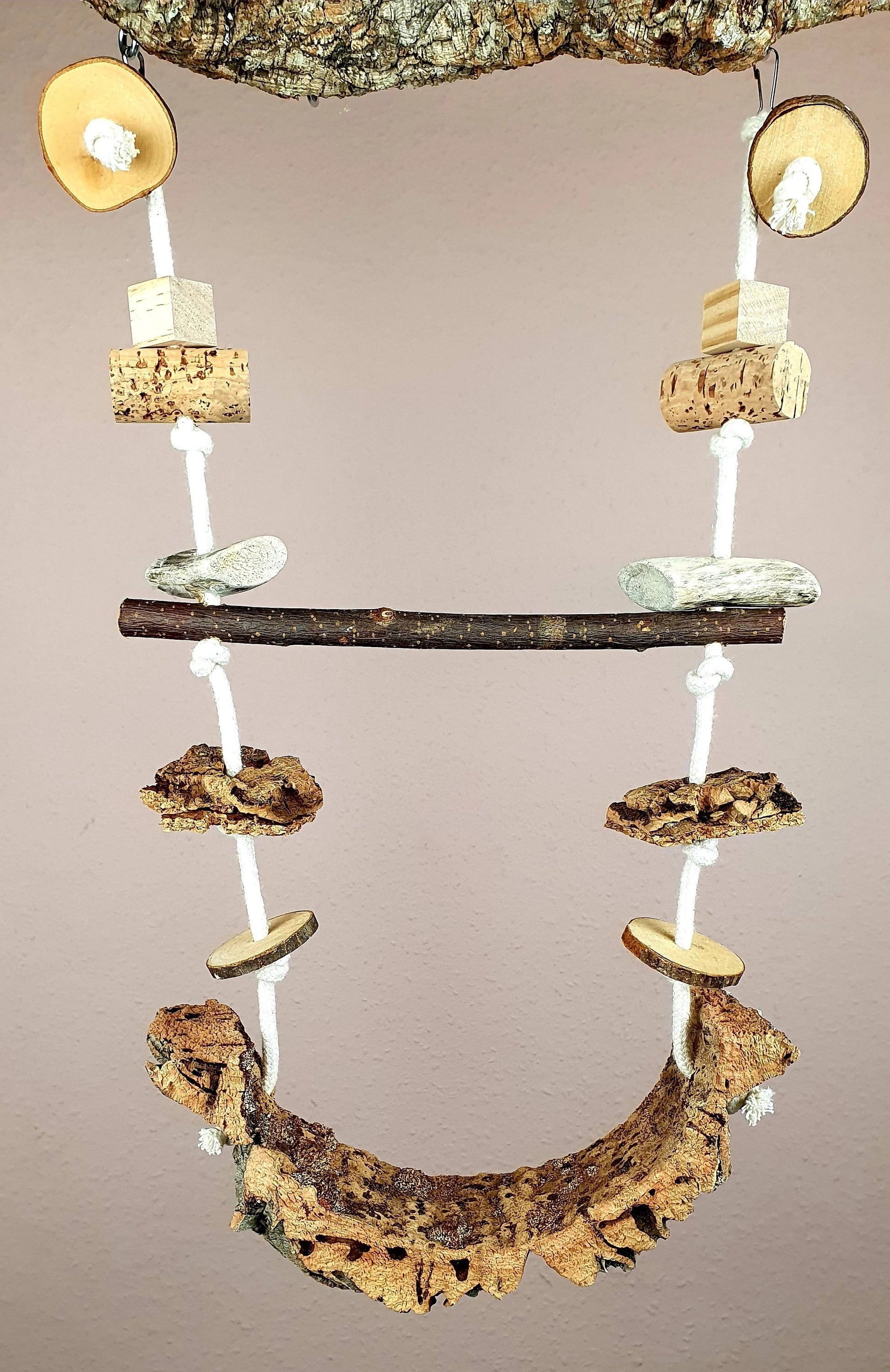 Kork Vogel-Schaukel Halb-Rund / Natur-Holz Sitz-Stange & Knabber-Spaß / Schredder-Spielzeug Käfig-Zubehör Voliere Freiflug Wellensittich